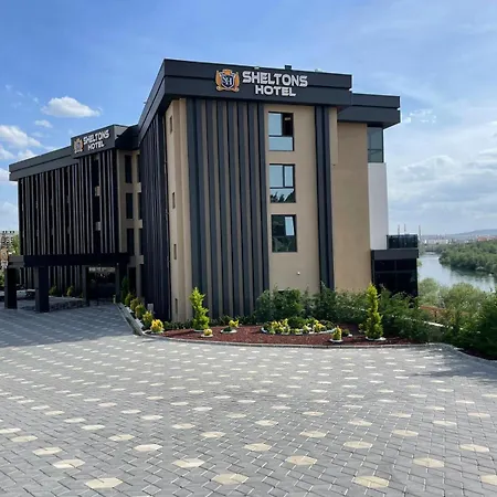 Sheltons Hotel